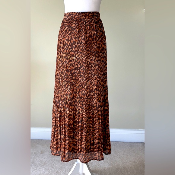 DR2 by Daniel Rainn Abstract Print Released Pleat Flowy A-line Skirt EUC Size L - Picture 3 of 7